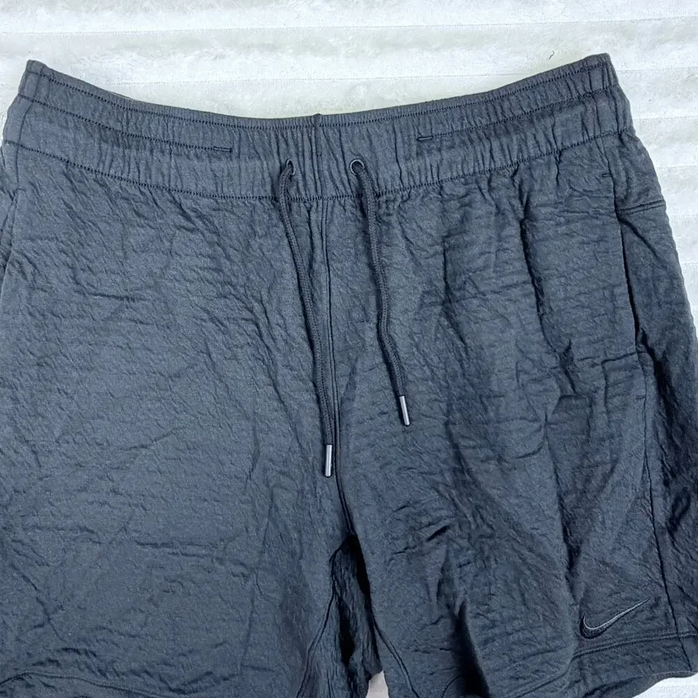NWT Nike Yoga Dri-FIT Men's Standard Fit Training Shorts Black Medium